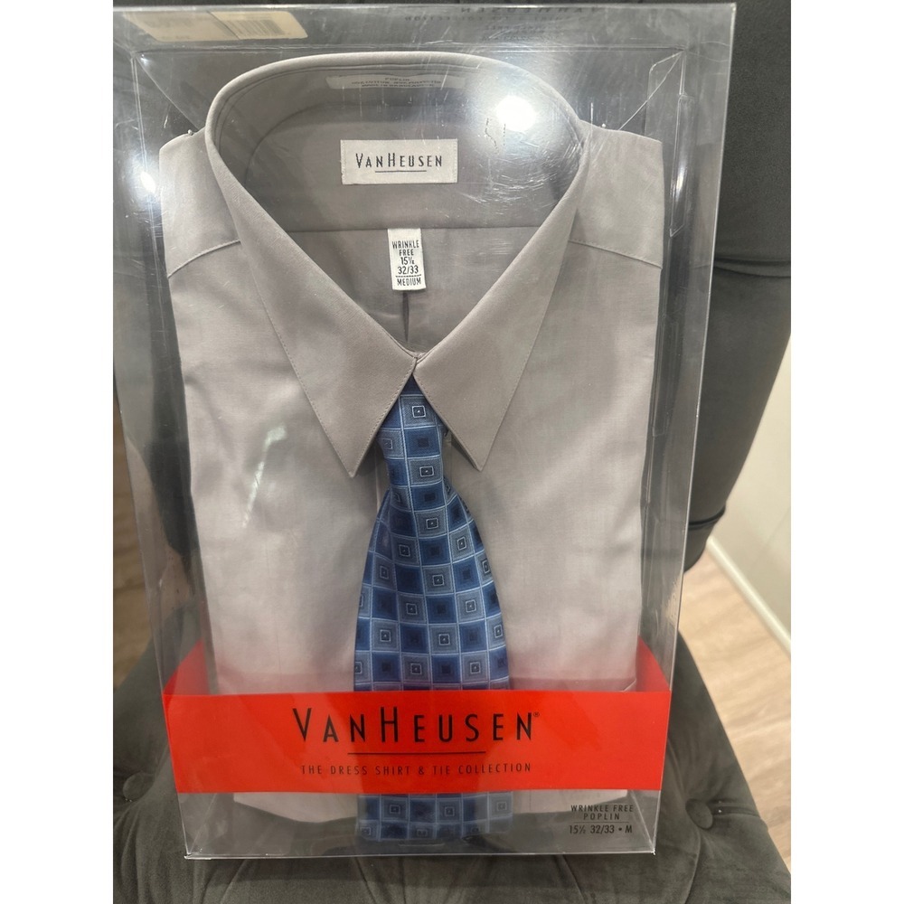 Van Heusen Mens Wrinkle Free Poplin Dress Shirt and Tie Set Gray Medium